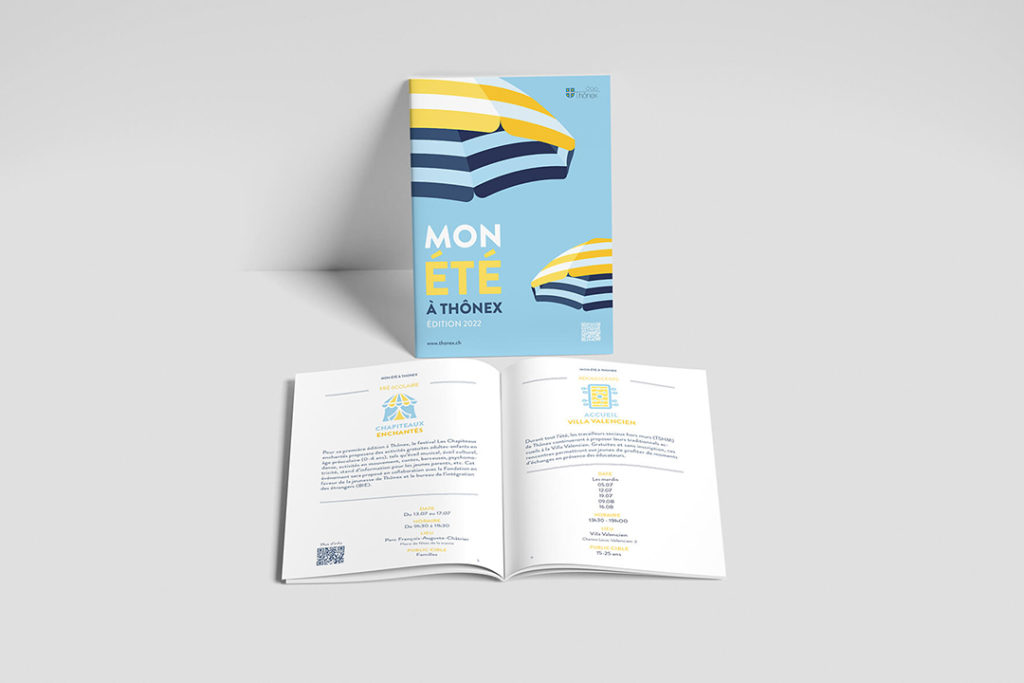 Trois saisons, trois objets inspirés de l’été : un parasol, des tongs et un ballon gonflable. On y ajoute les couleurs de la commune, ainsi qu’une touche de peps supplémentaire.